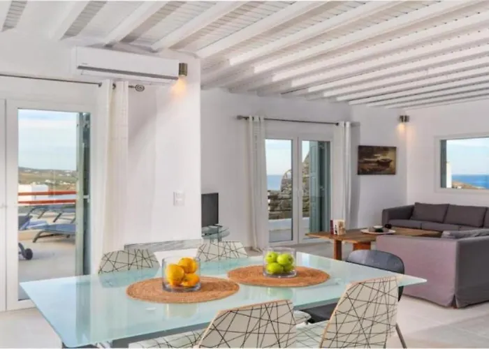 Luxurious Mykonian Blue Oasis With Private Pool * كالافاتيس