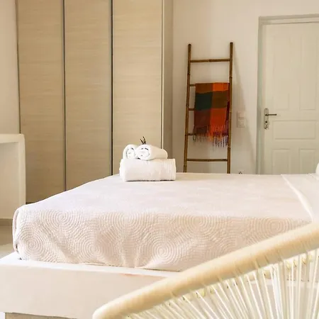 Luxurious Mykonian Blue Oasis With Private Pool *